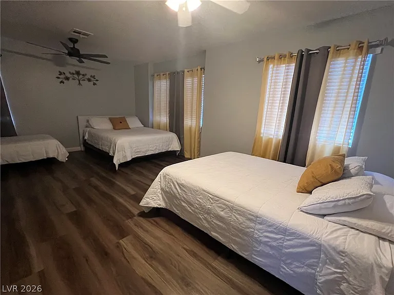 8316 Valleybreeze Ave — Photo 12