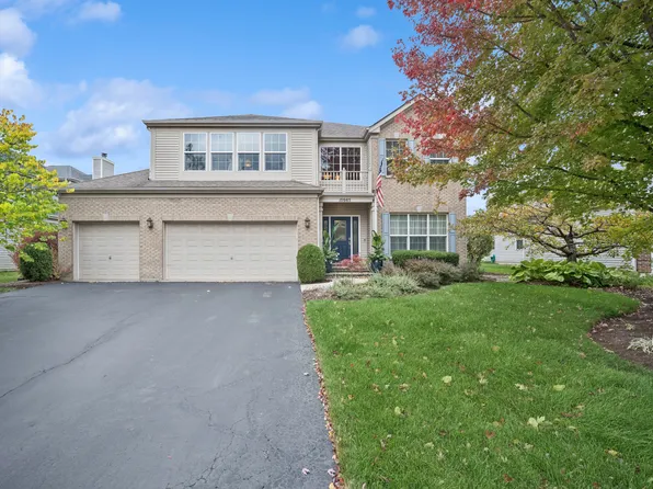 (undisclosed Address), Huntley, IL 60142