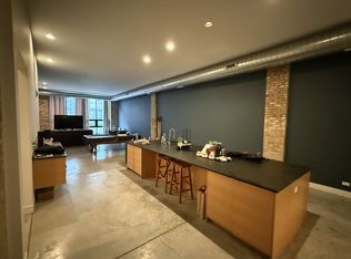Jrj Ada Llc - 206, Chicago, IL 60607