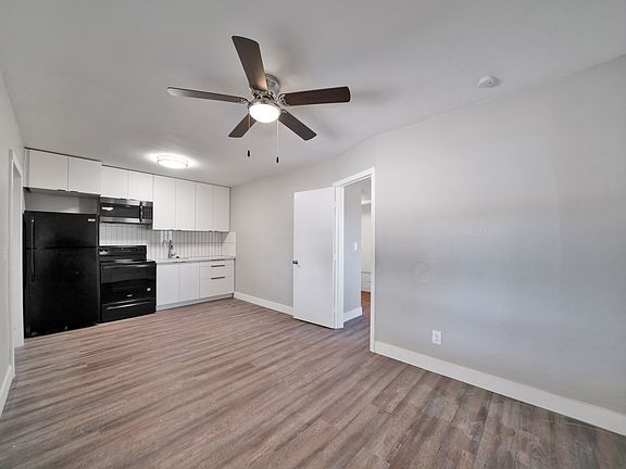 4th image of 6 E Linda Ln APT D