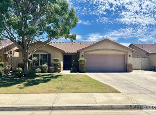 9013 Rockefeller St, Bakersfield, CA 93311