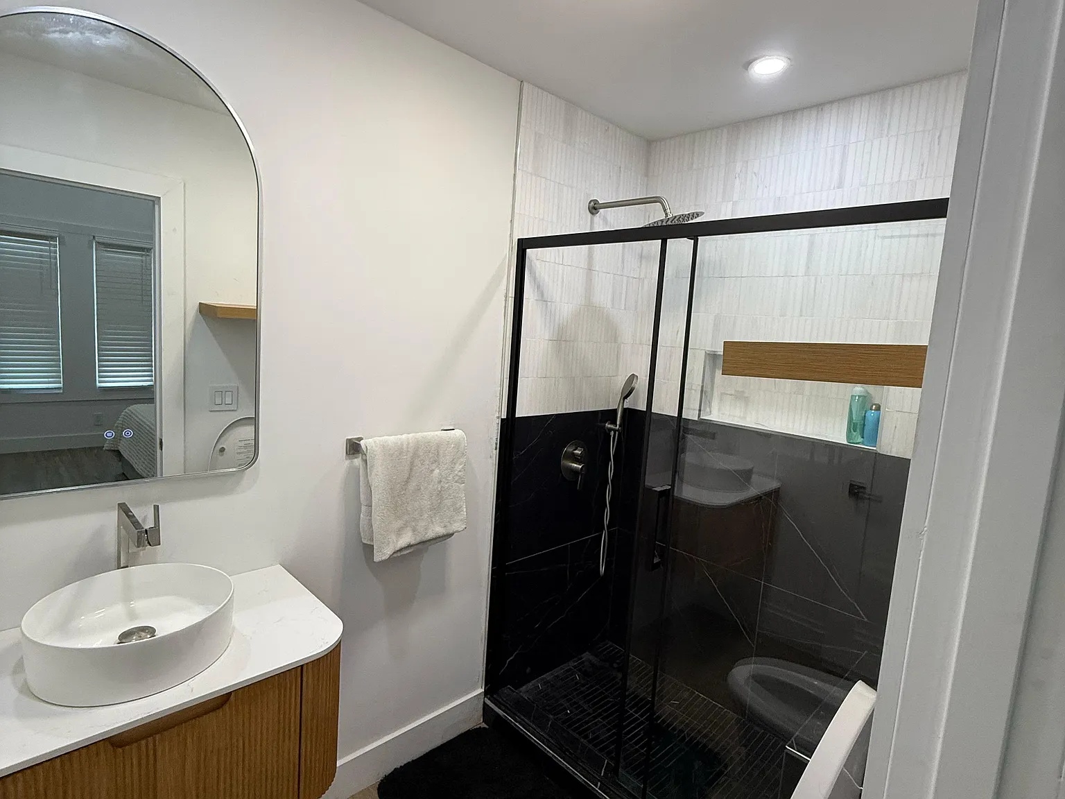 2 bed, 1200 sqft, $2,700 — Photo 4