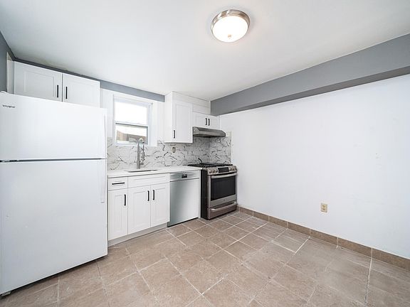 2nd image of 312 Grant Ave Floor 1