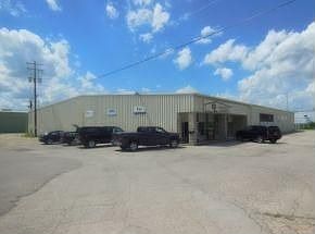 1st image of 3111 Algoma Blvd