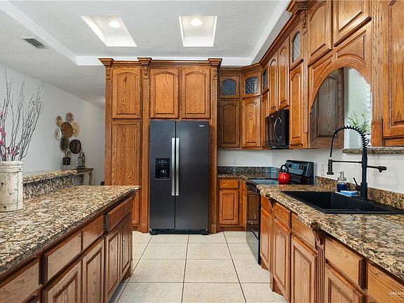 5th image of 2522 South Ln