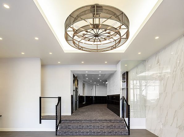 488 Broadway APT 208