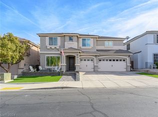 696 Blue Crystal Creek Rd, Henderson, NV 89002