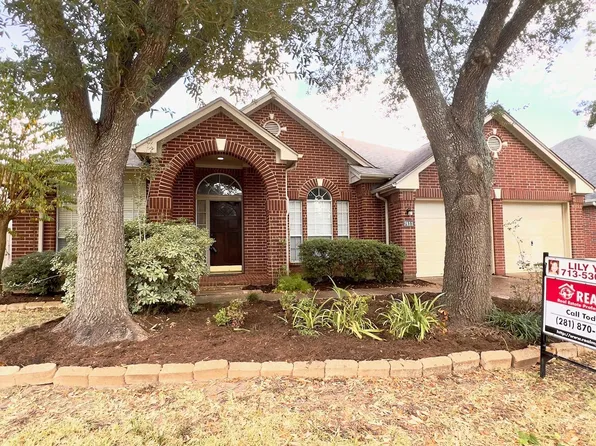 7411 Orchard Hills Ln, Sugar Land, TX 77479