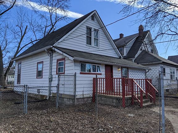 2nd image of 1162 N Tremont St