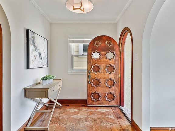 4th image of 2323 Funston Ave