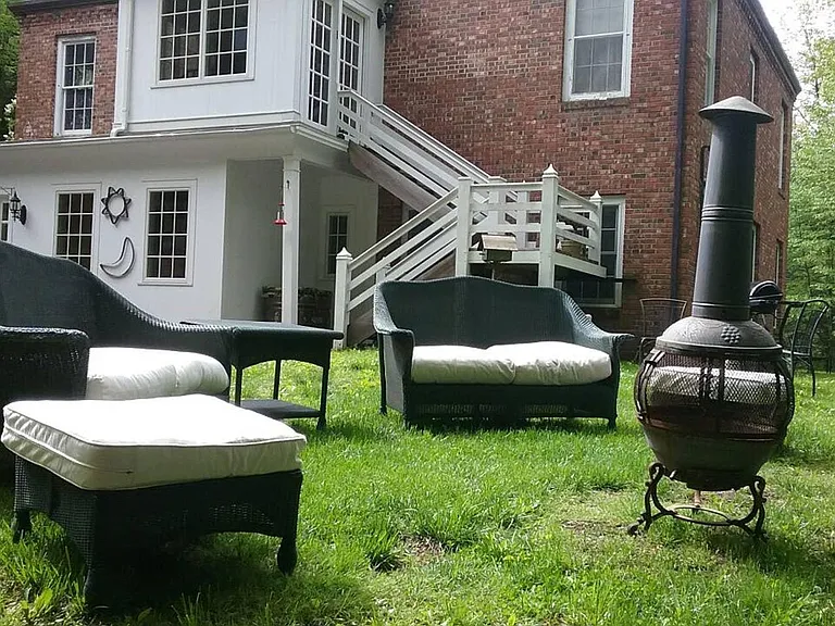 390 Erpf Rd #2W — Photo 31