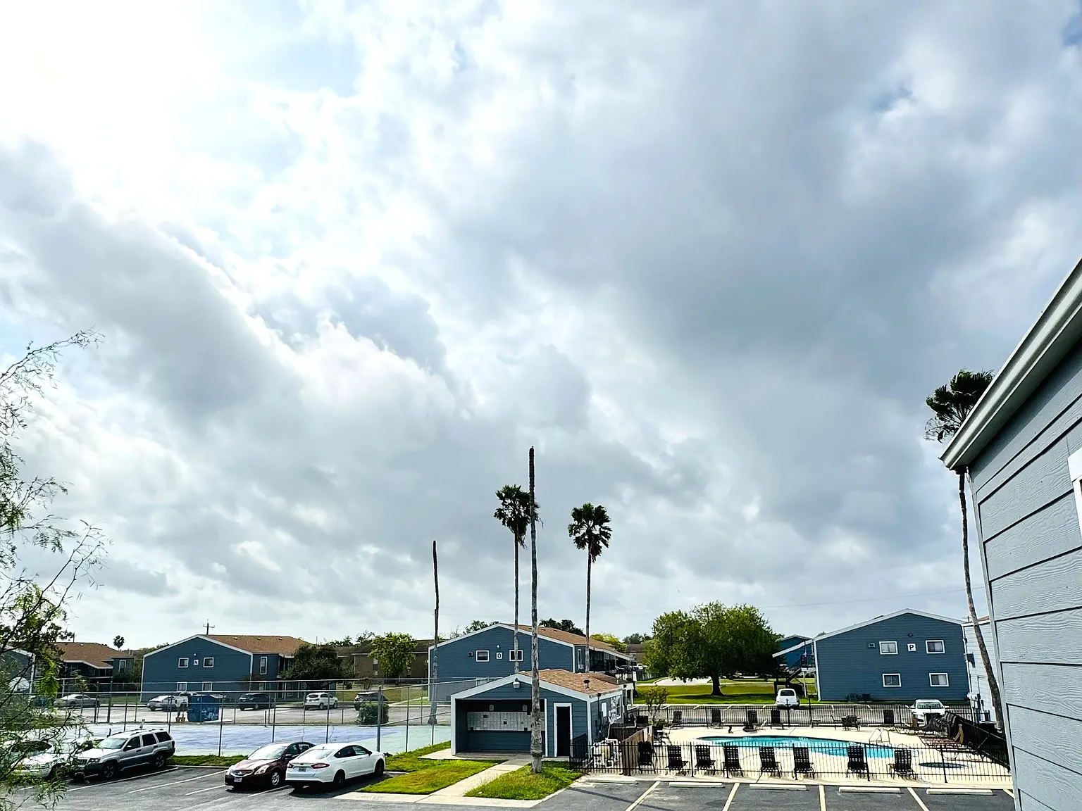 Valhalla Apartments — Photo 4