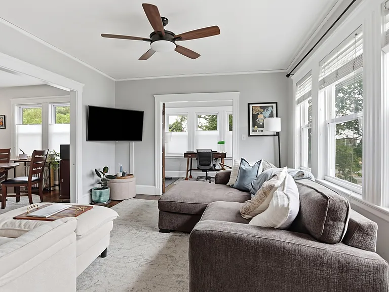 40 Buttonwood St #2 — Photo 2