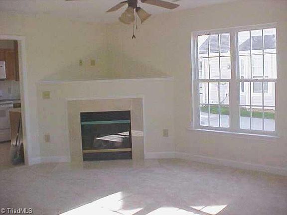 3rd image of 13 Bridgton Pl
