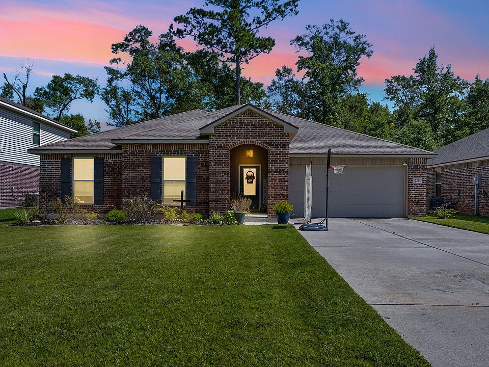 1st image of 721 E Berryvine Ln
