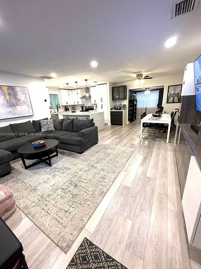Midland 1st Add — Photo 3