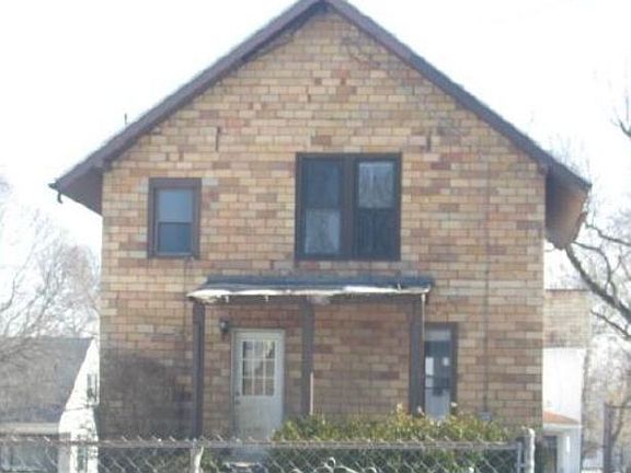 2nd image of 65 Bowers Ave
