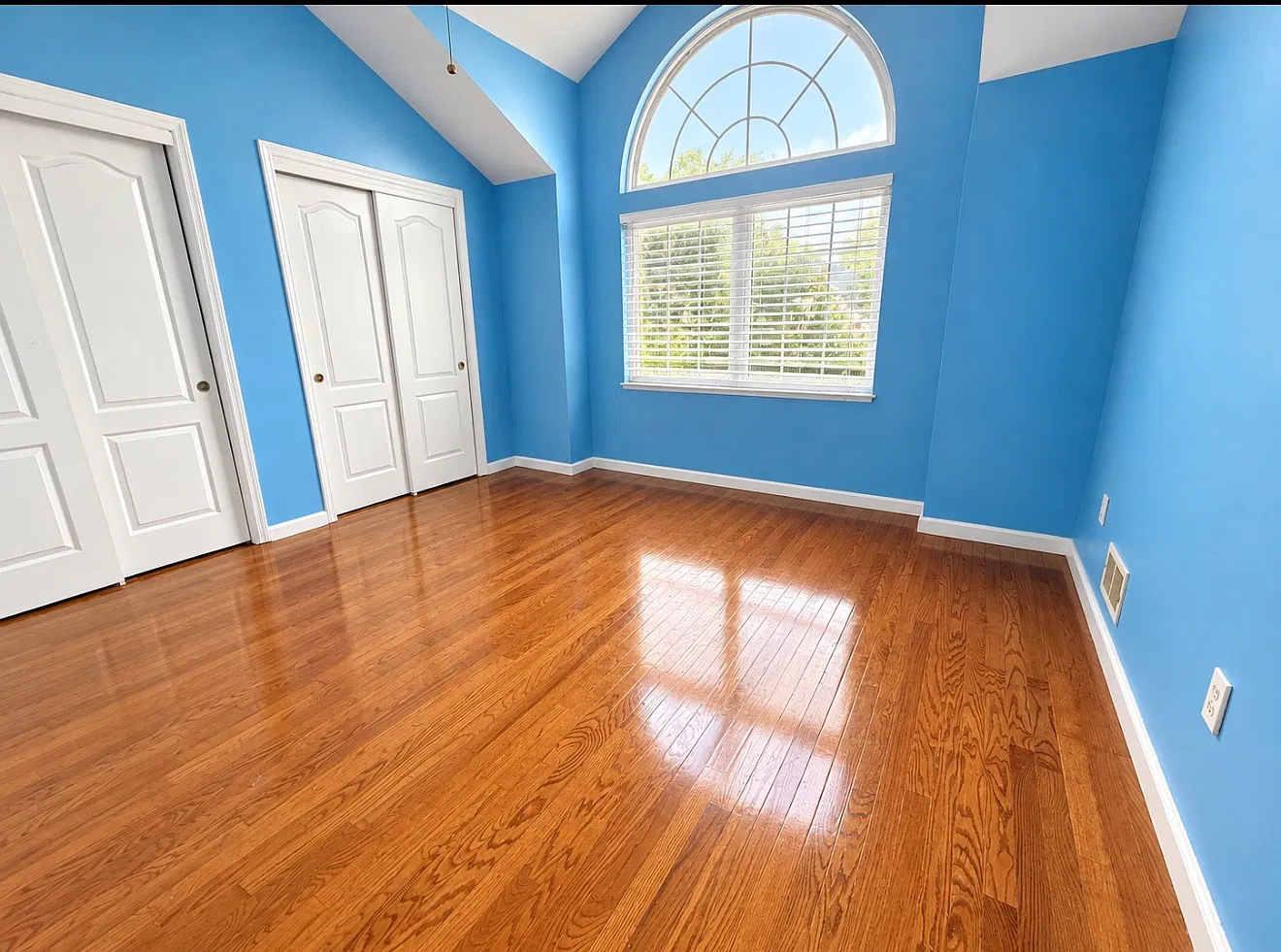 3 bed, 1.5 bath, $3,400 — Photo 4
