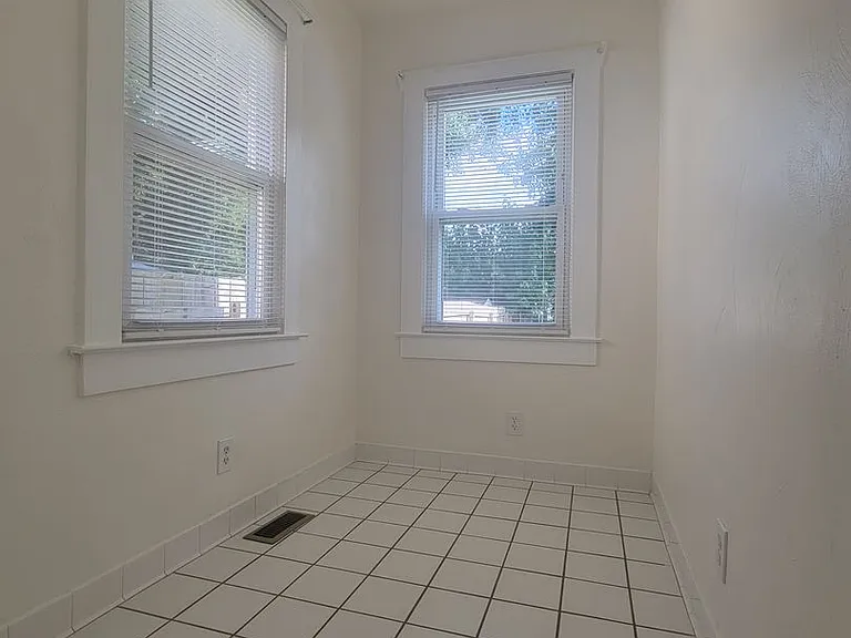 219 Beechwood Ave — Photo 11