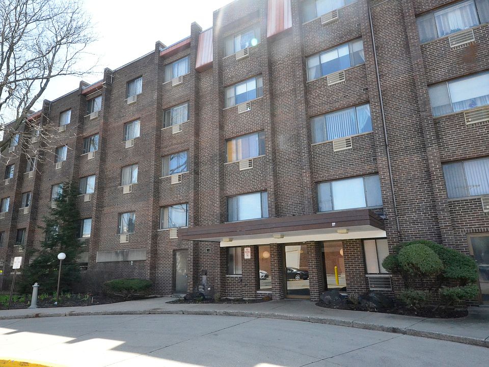 1st image of 8455 W Leland Ave Unit 208