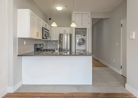 Rented by Compass | media 18