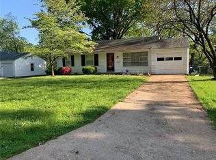 920 Buckeye Dr, Saint Louis, MO