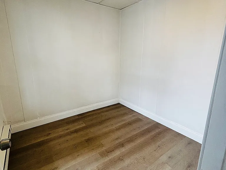 289 Chelsea St #2 — Photo 5