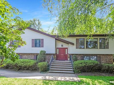 454 Closter Dock Rd, Closter, NJ, 07624