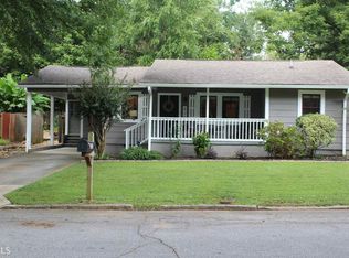 825 Tanner Dr, Scottdale, GA 30079