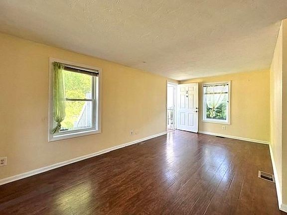 4th image of 49 Mudgett Hill Rd #2