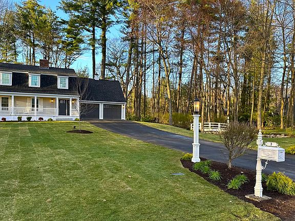 3rd image of 3 Woodvue Rd