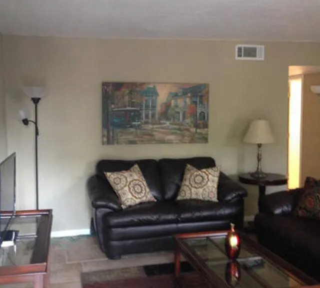 11271 Florida Blvd — Photo 9