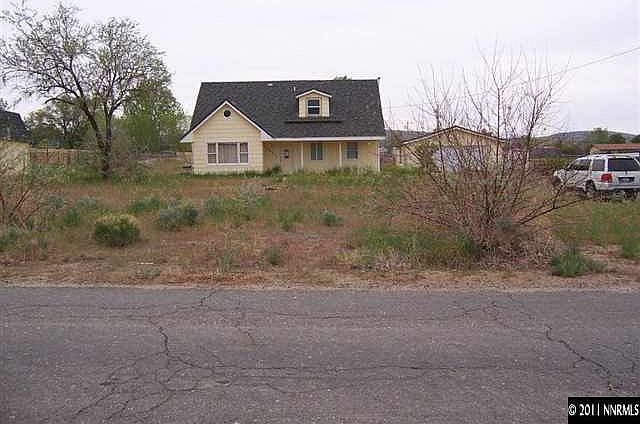 2nd image of 2831 Wade St