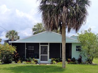 5280 Ray Dr, Weeki Wachee, FL 34607