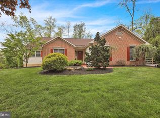 48 Kinsey Hill Dr, Birdsboro, PA 19508
