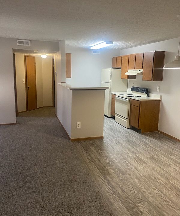 1st image of 5423 Winding Woods Blvd