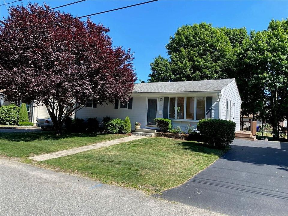 1st image of 62 Allen Ave