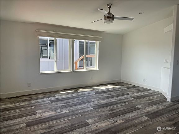4th image of 873 N Rock Rose Avenue