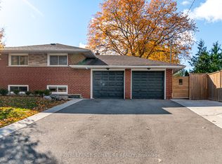 71 Daleside Cres #Basement, Toronto, ON M4A 2H7