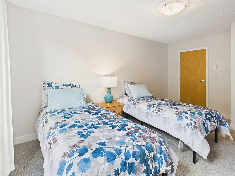 Saanich Apartment for rent - 2 Bedrooms — photo 36