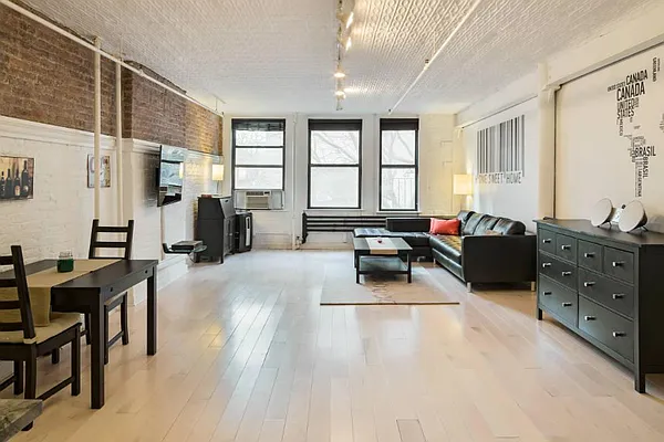 Rented by Town Residential | media 27