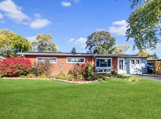 7842 W 98th Pl, Hickory Hills, IL