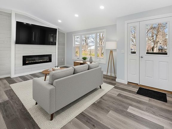 5th image of 13 Bucklands Ln