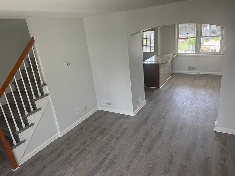 6947 Belclare Rd — Photo 2
