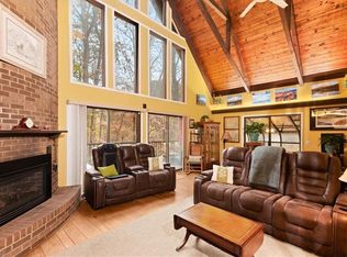 210 Laurel Ln, Mount Airy, NC 27030