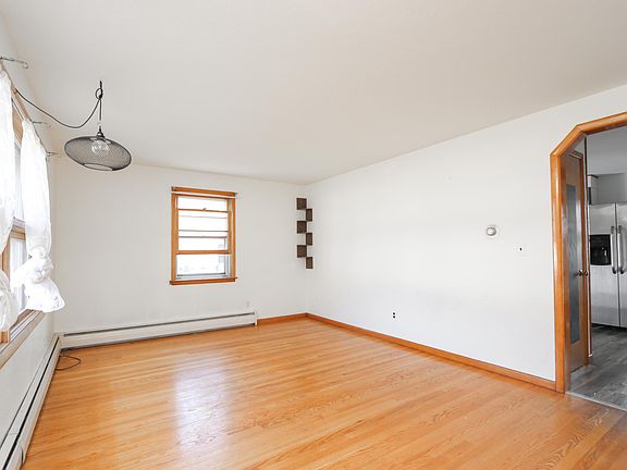 2nd image of 68 Oakwood St