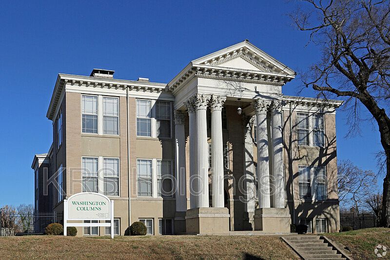 Building Photo 3