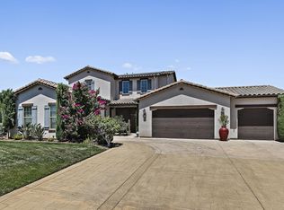 3225 Lexington Ave, Clovis, CA 93619