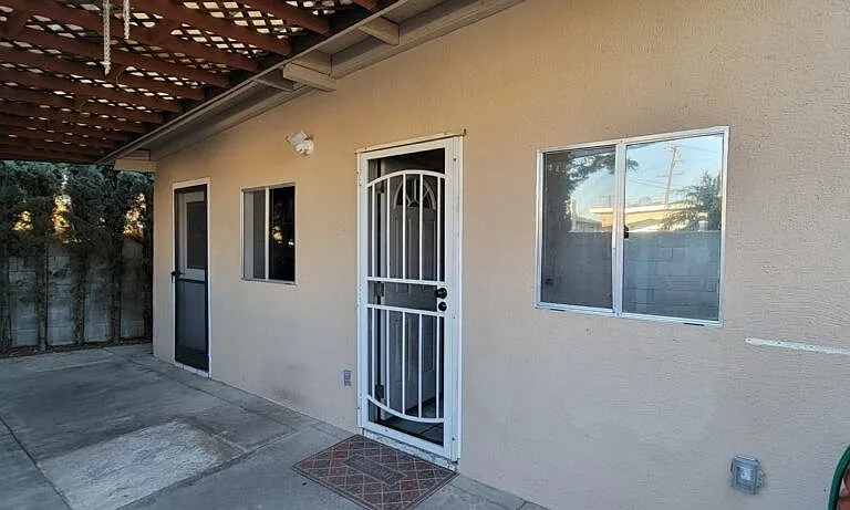 1854 Morrison St — Photo 9