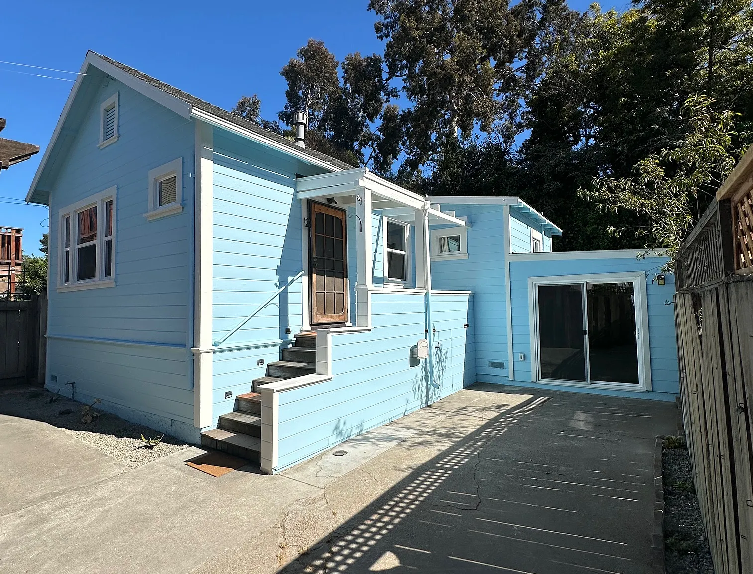 2 bed, 1000 sqft, $3,250 — Photo 1